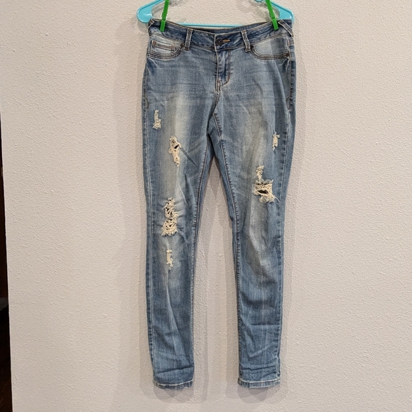 Maurice's Skinny Jeans Ladies Size S-Reg Distressed Denim - Picture 1 of 5